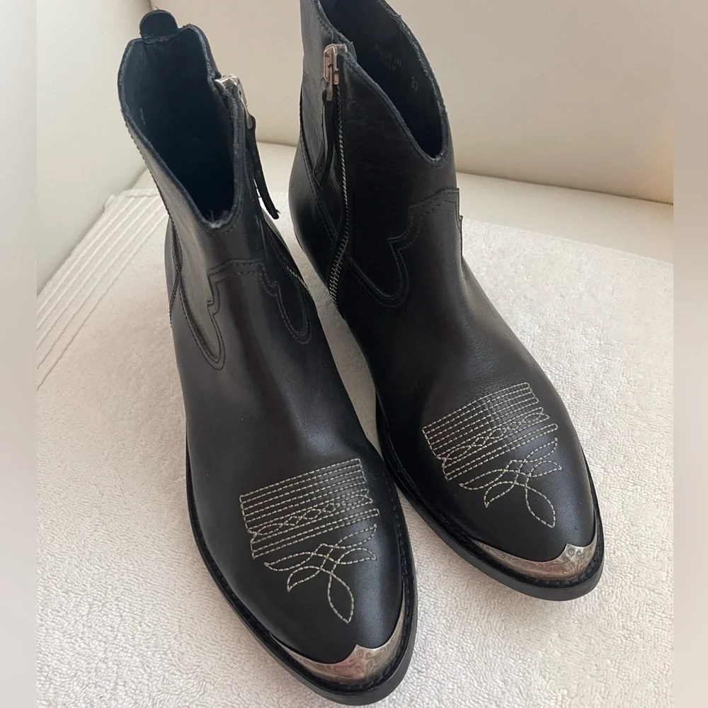 NEW Golden Goose Young Leather Zip Cowboy Ankle Boots - Picture 3 of 14